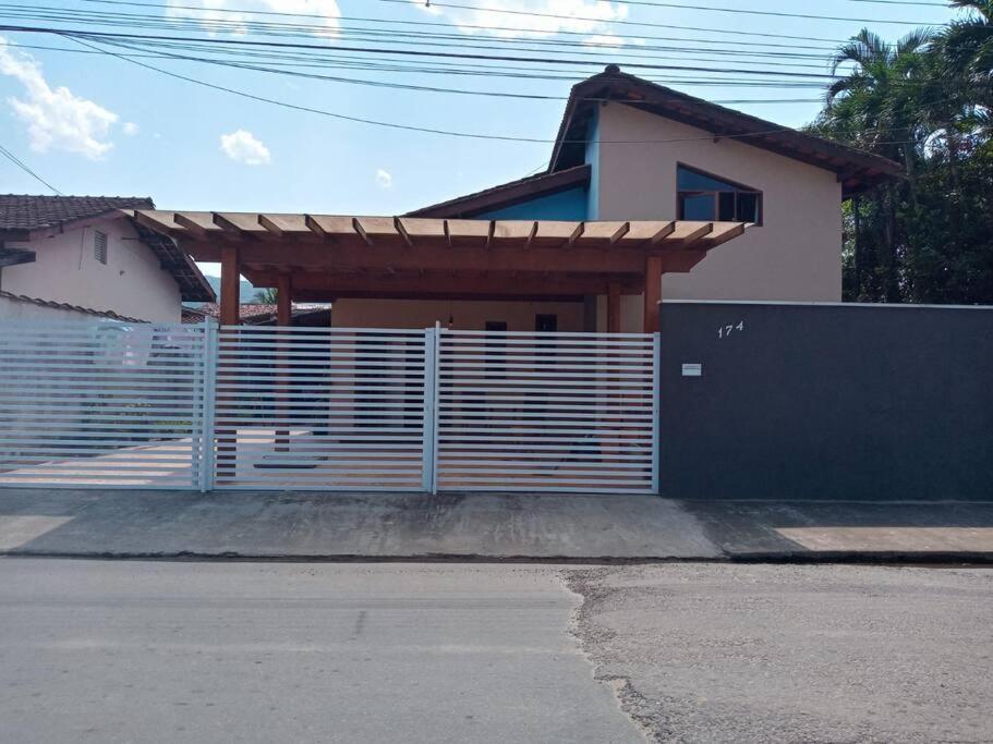 Вилла Casa Estilo Minimalista Em Убатуба Экстерьер фото